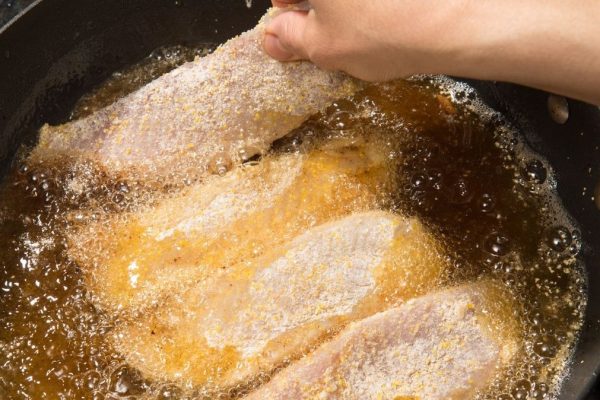 Pylväät rakastavat ja syövät usein tätä kalaa. Sinun on oltava varovainen, koska tapahtuu, että hänellä on loisia